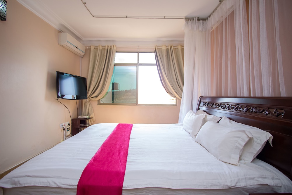 Eight Winx Hotel 15/49