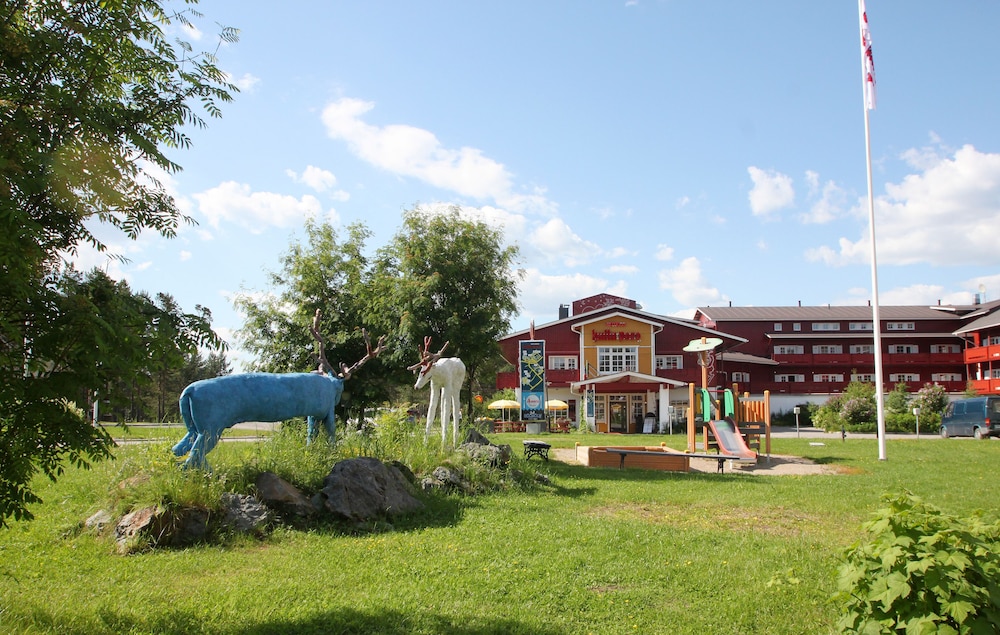 Hullu Poro Hotel 73/79
