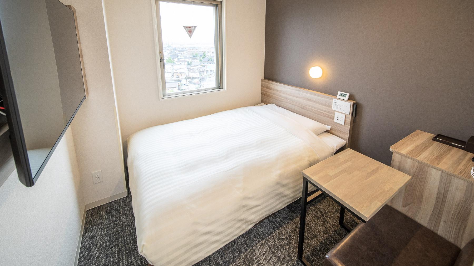 Room, Double Bed, Main Wing