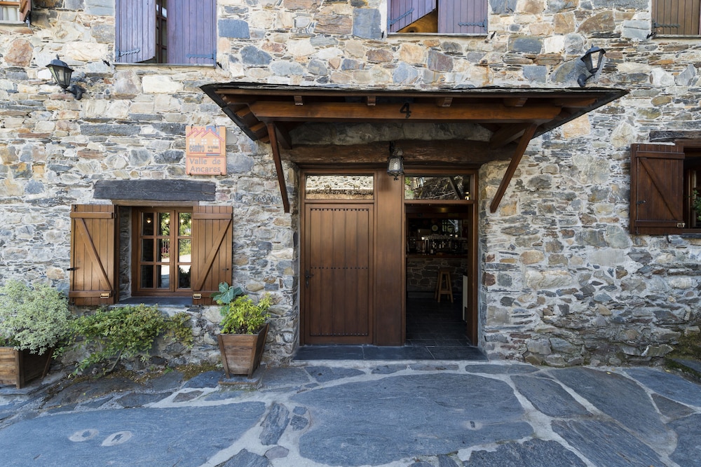 HOTEL RURAL VALLE DE ANCARES 12/31