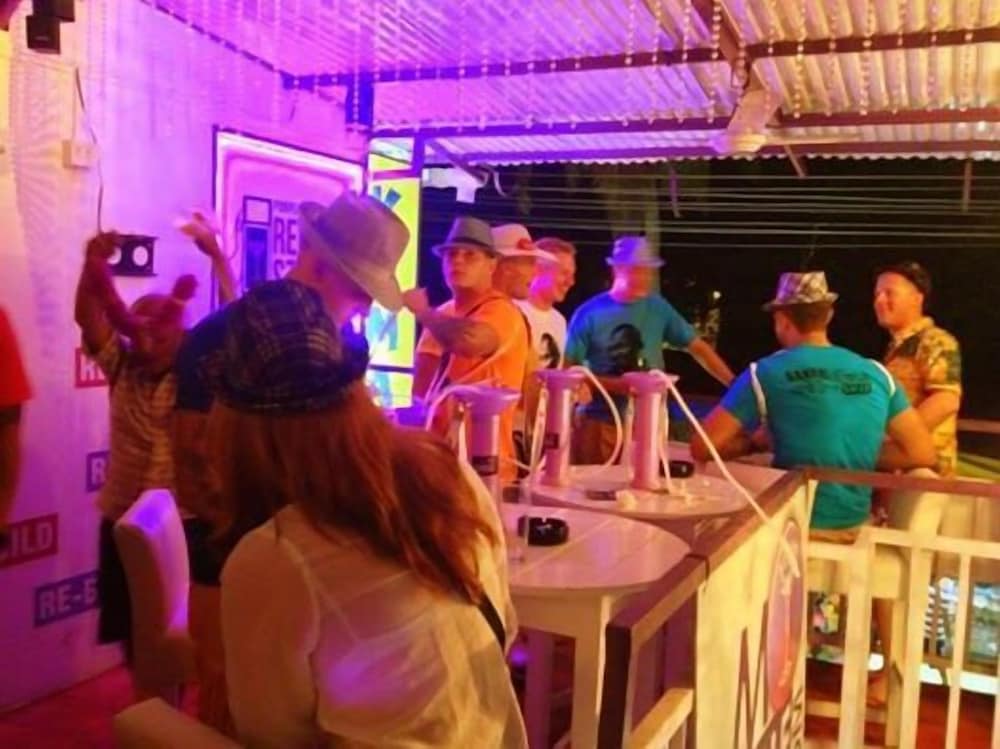 Ancora Beach Resort 13/16