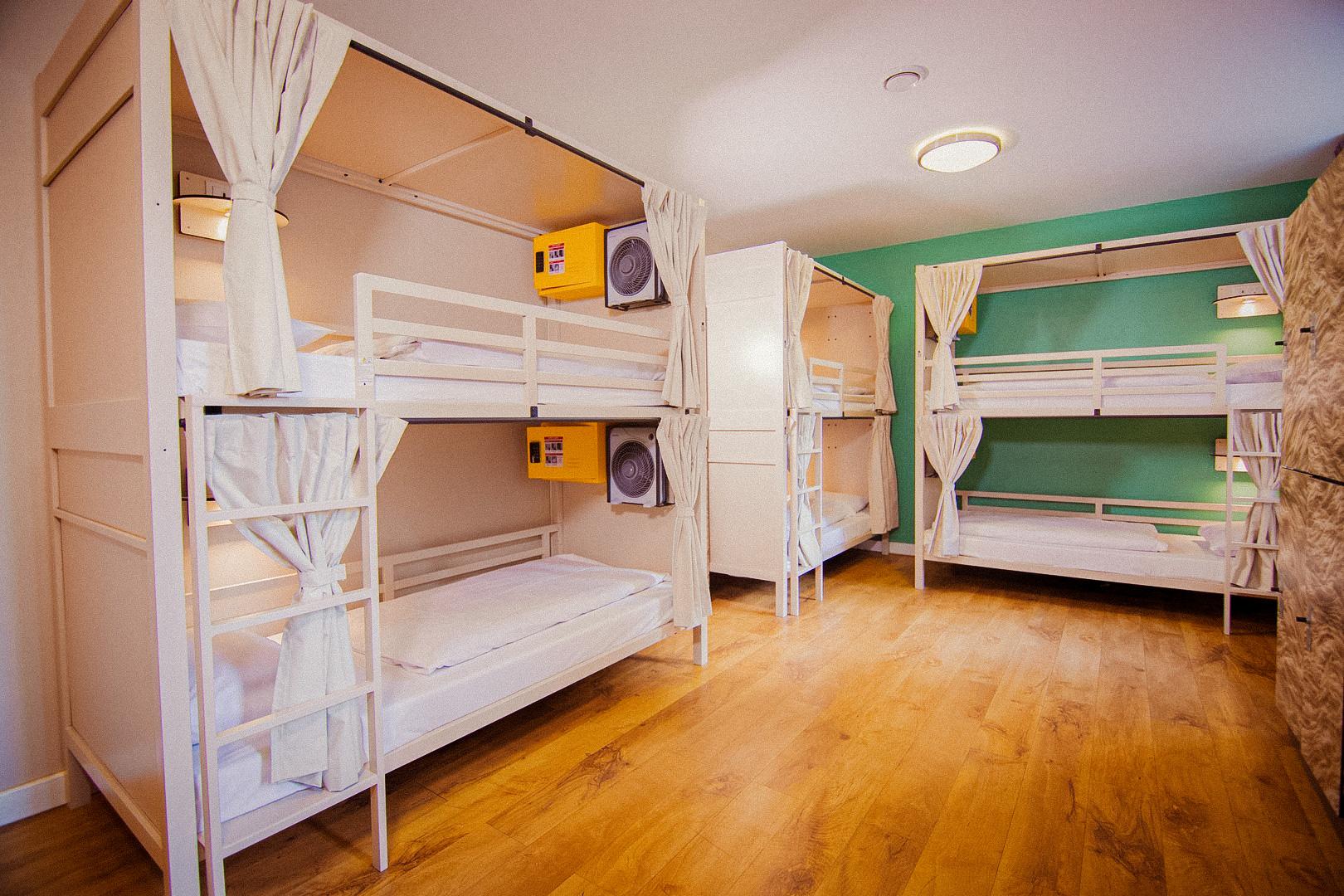 Female Dorm, Female Only, 6 Beds