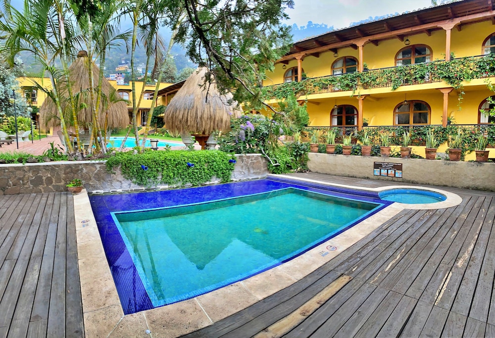 VILLA SANTA CATARINA 3/48