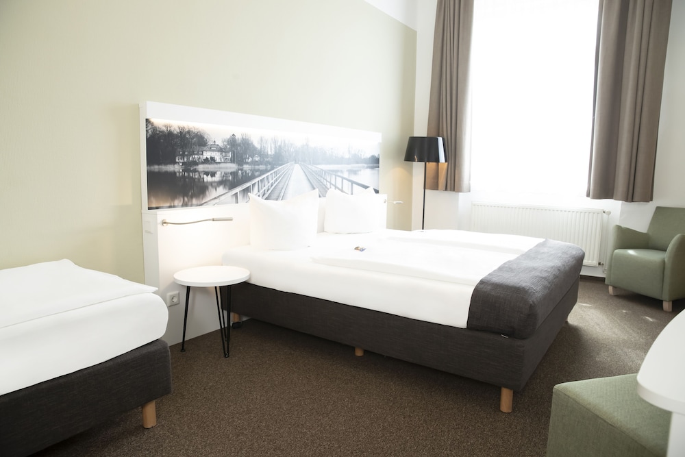 Hotel Am Schlosspark 9/71