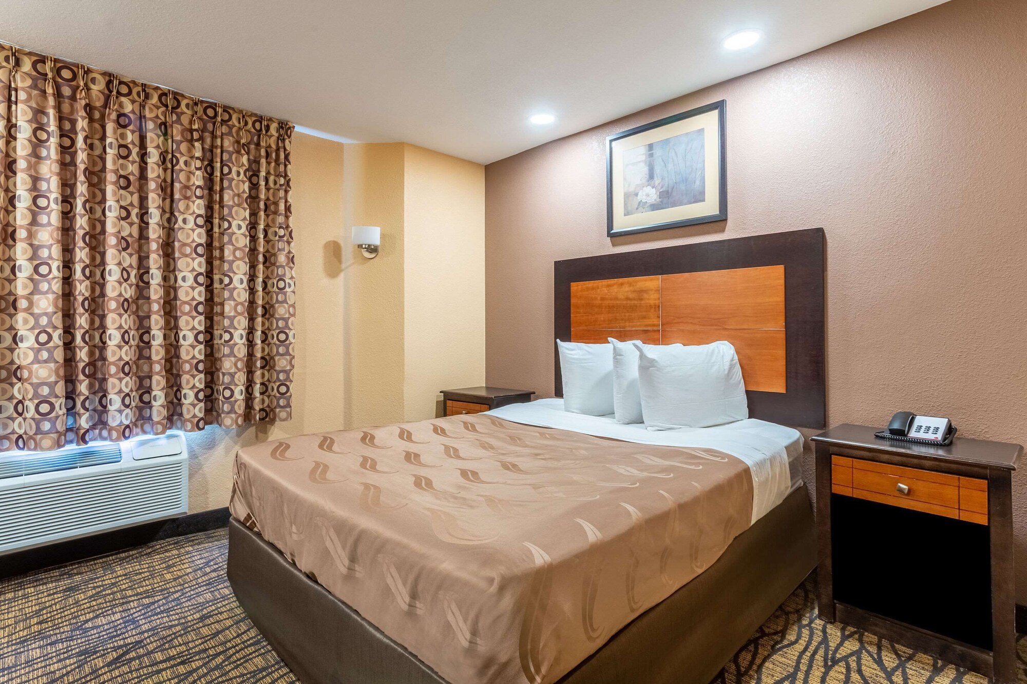 Room, Queen Bed, Accessible