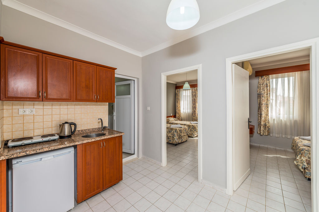 The S Apart Suites Hotel 11/30