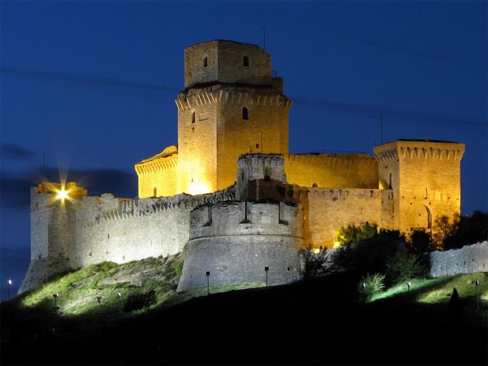 HOTEL MOM ASSISI 7/50