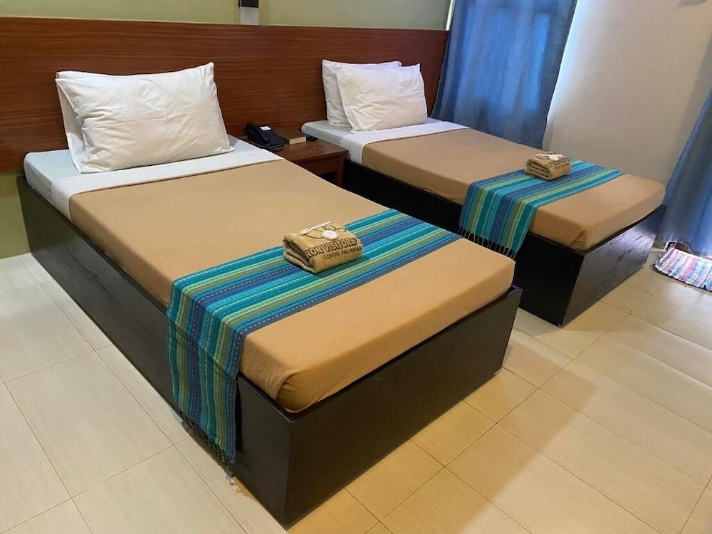 Coron Visitors Hotel 30/69