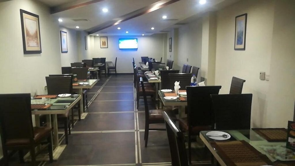 The Grand Inn Hotel 40/50