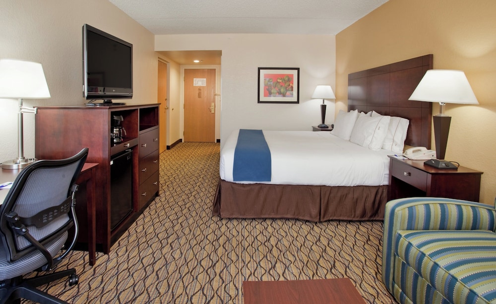 Holiday Inn Express Scottsdale North 17/40