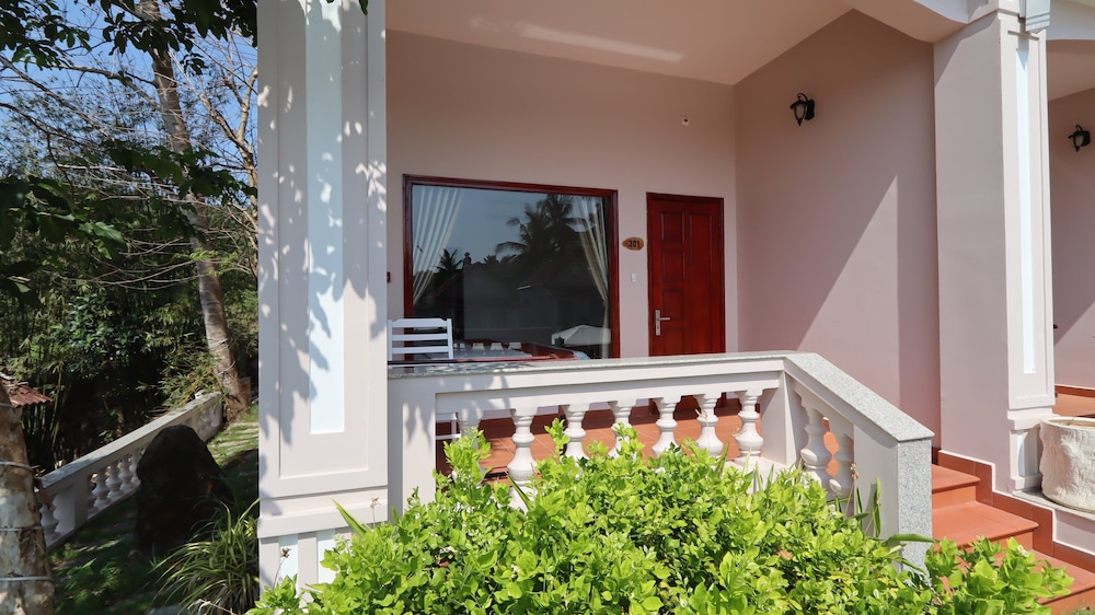 Hong Bin Bungalow 8/50