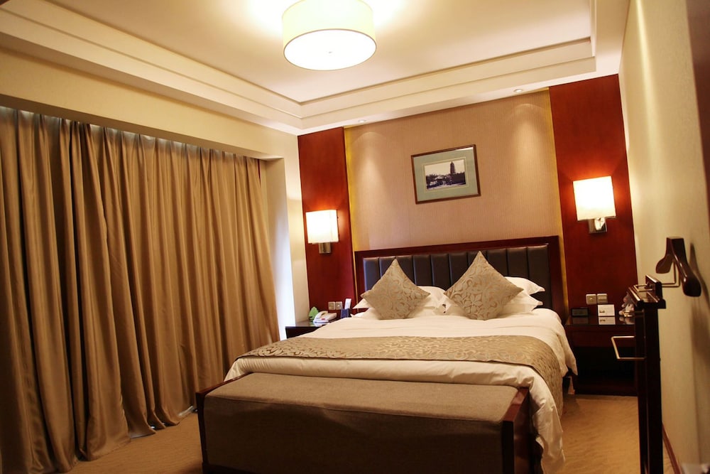 Yidu Jinling Grand Hotel 12/50