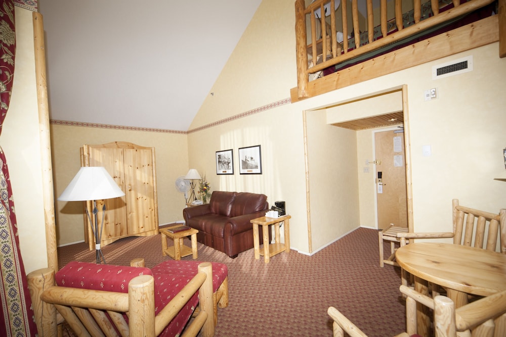 Brewster Mountain Lodge 48/65