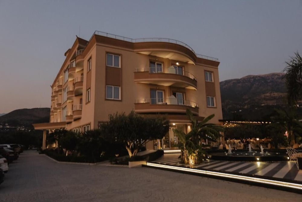 Hotel Sole Luna 5/72