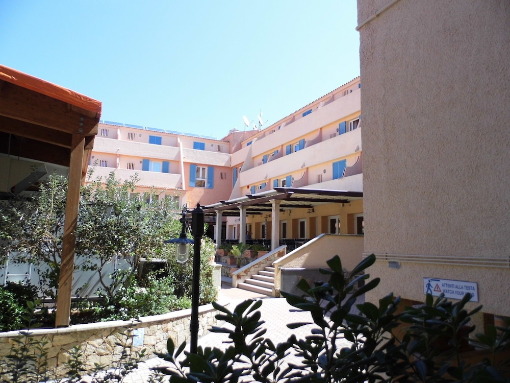 Le Nereidi Hotel Residence & Conference 62/64