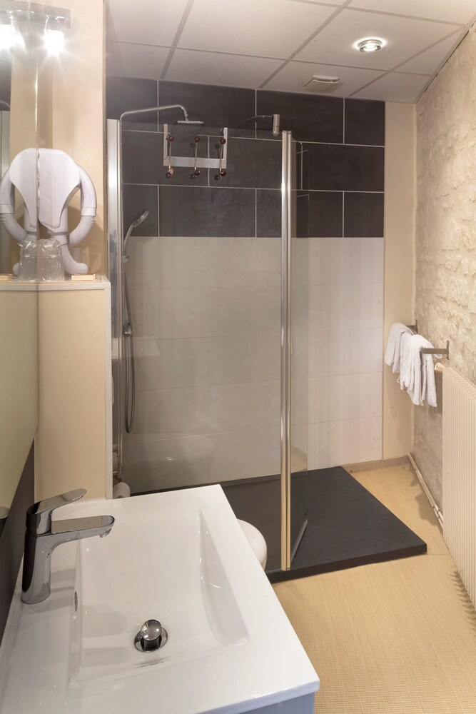 Citotel Le Plantagenet 21/65