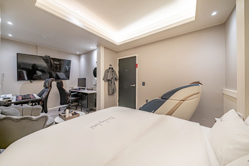 DK Hotel 27/55