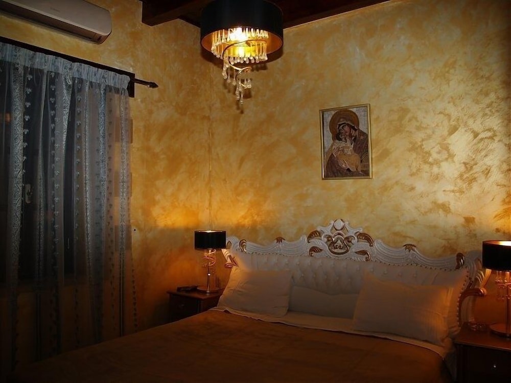 Palazzo Loupassi 8/50