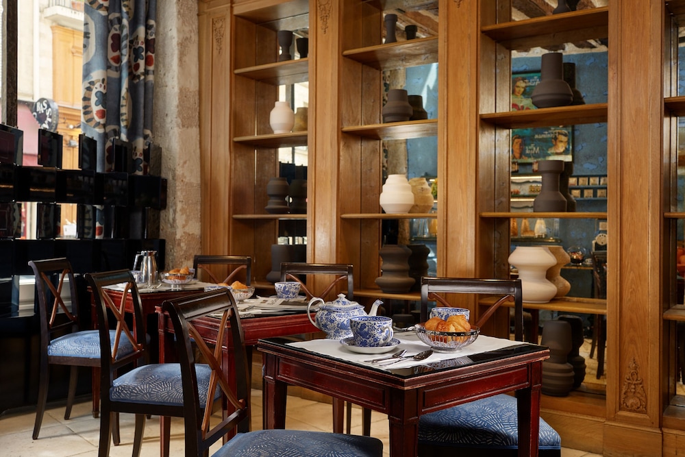 Hotel Saint Germain 56/66