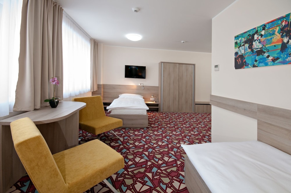 Hotel Arena 20/48