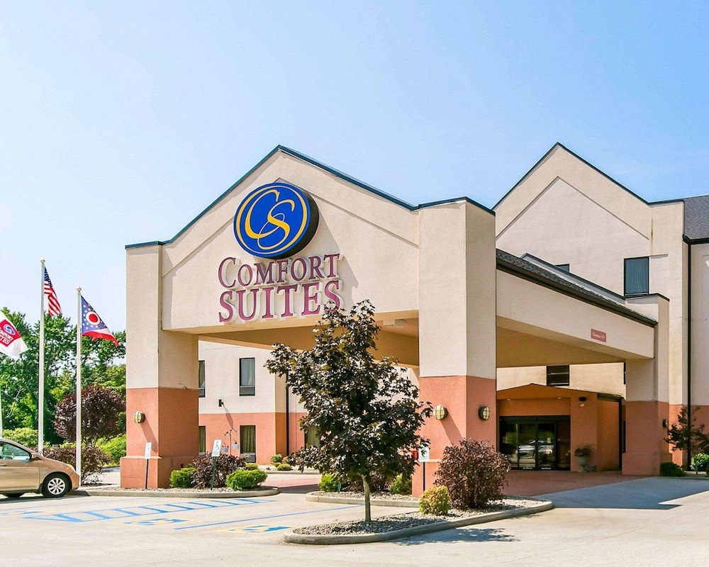Comfort Suites South Point Huntington 1/43