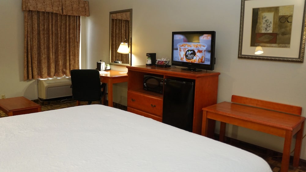 MainStay Suites Bourbonnais - Kankakee 16/47