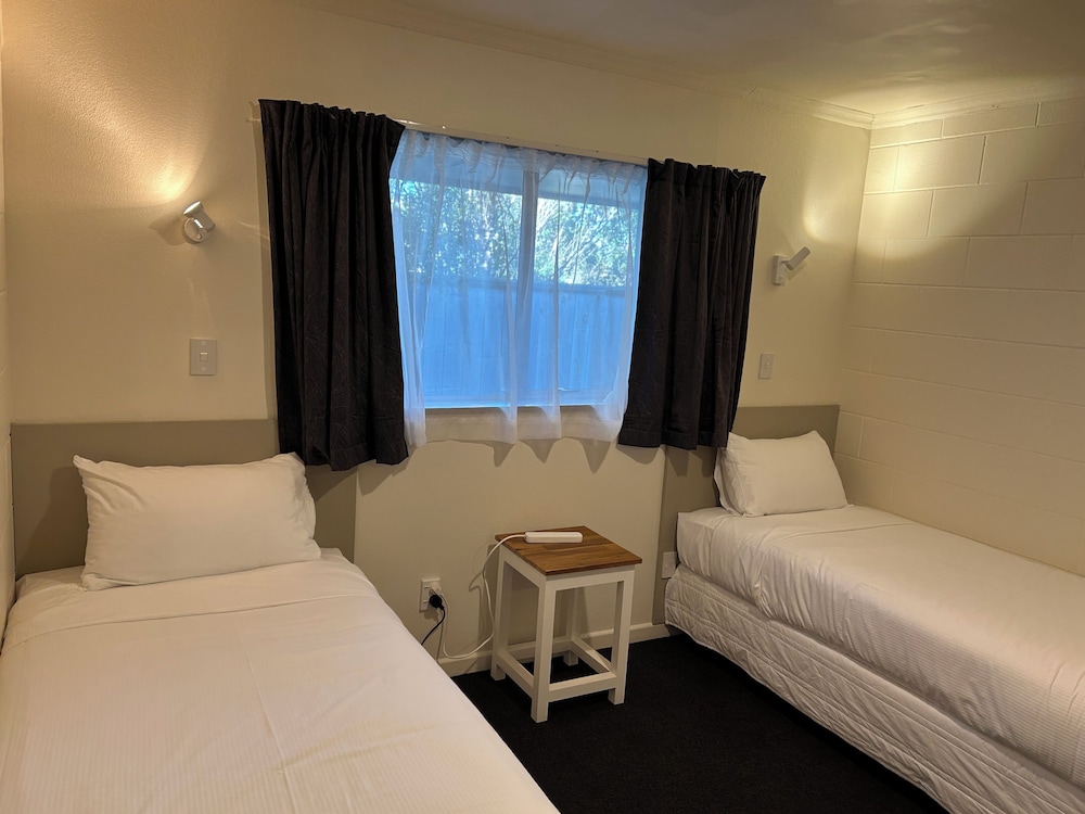 Montana Lodge Motel 13/50