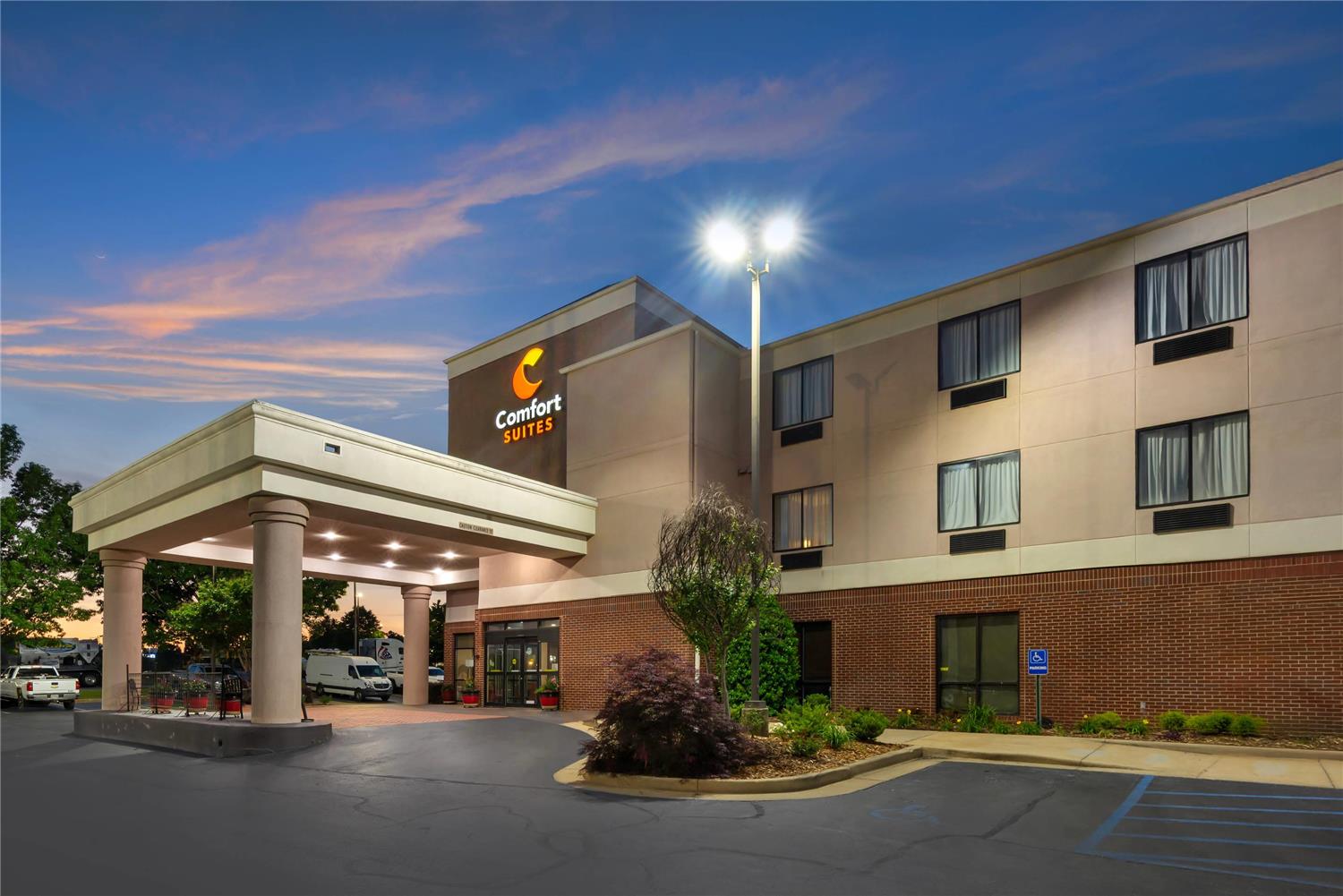 Comfort Suites Oxford I-20 exit 188 6/45