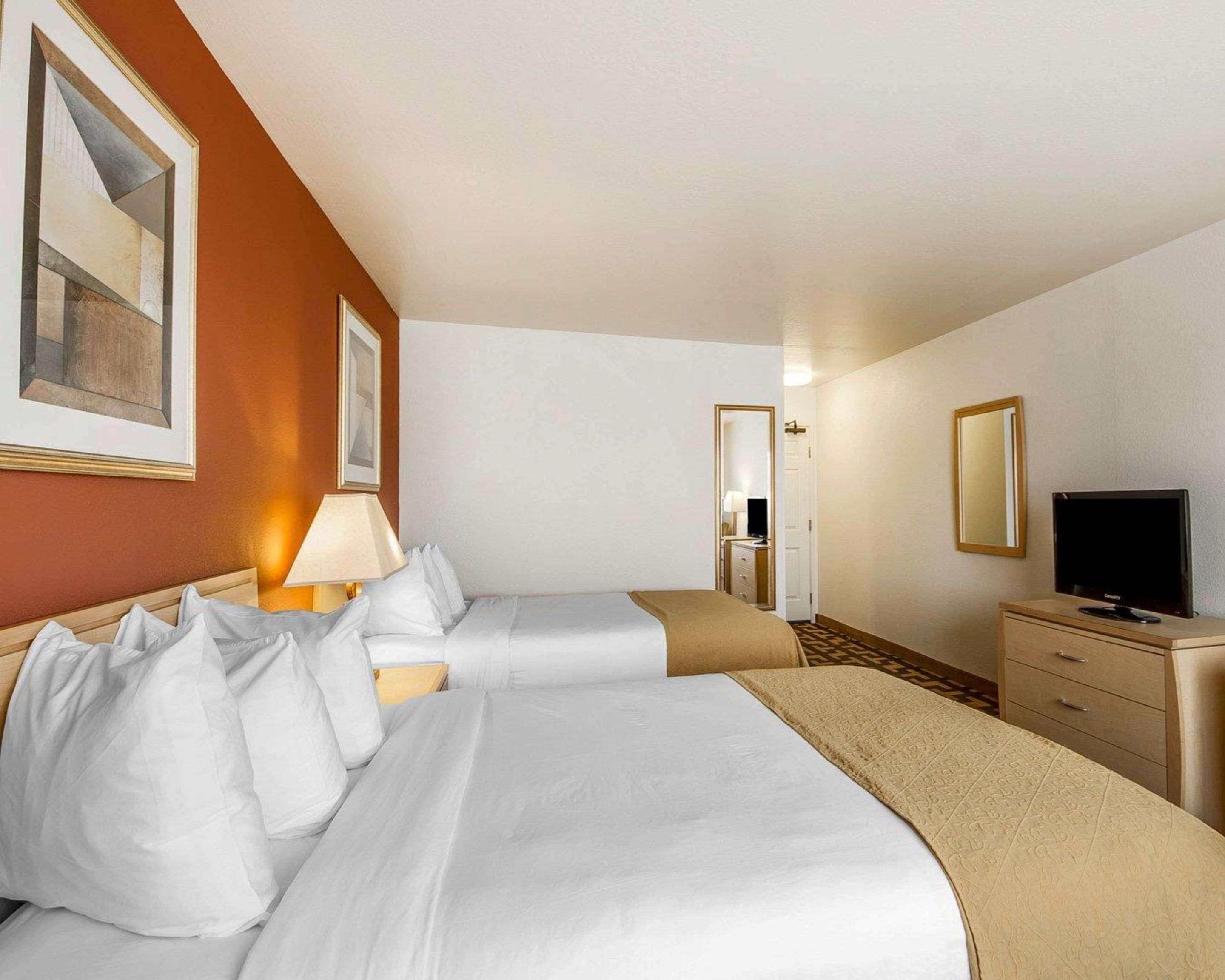 Upgrade, 2 Double Beds