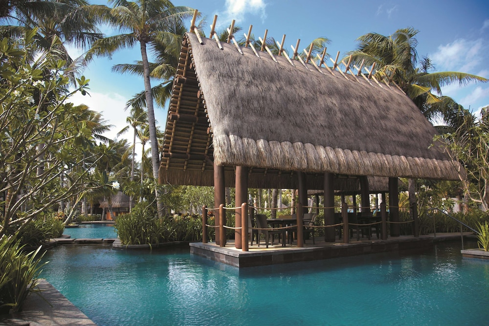 Shangri-La Boracay 9/76