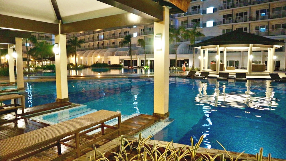 Condodeal At Sea Residences 2/52