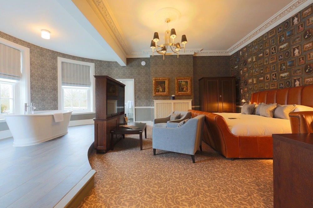 Hotel du Vin Cannizaro House Wimbledon 50/75