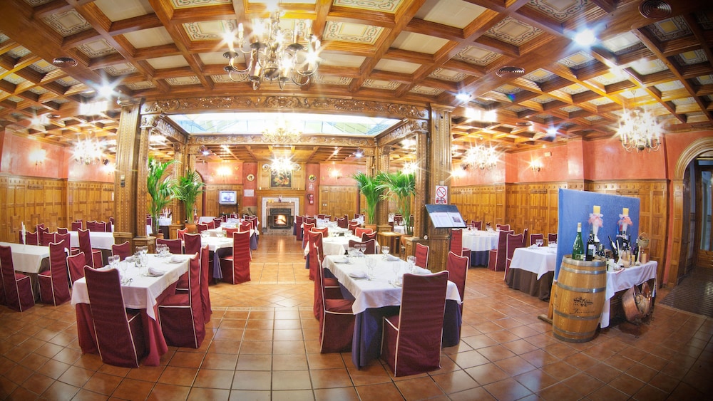 Plaza Manjon Hotel 21/28
