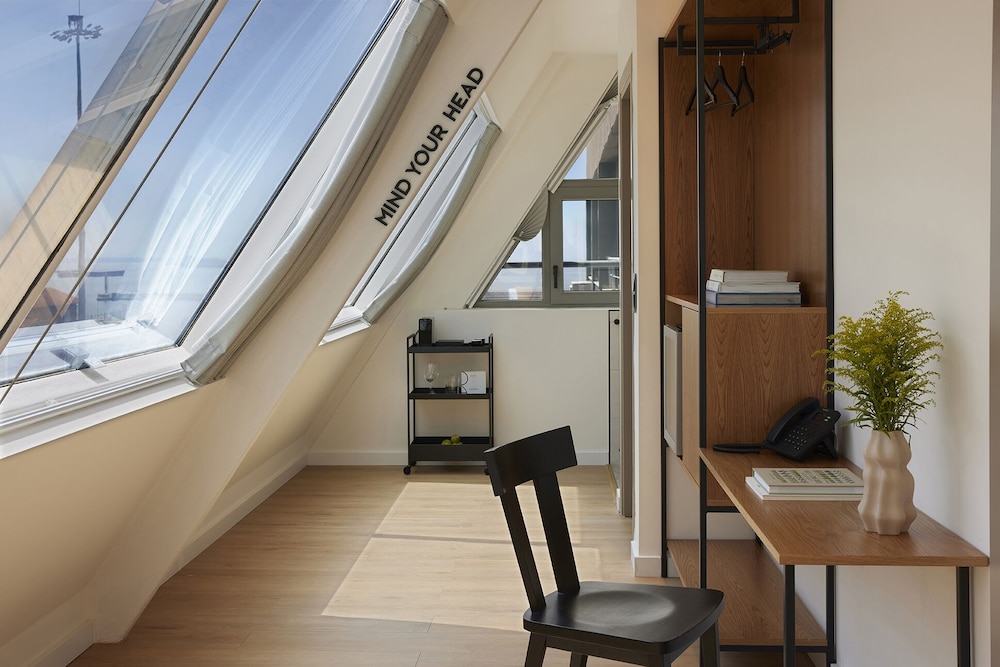 Noa Hotel 42/66