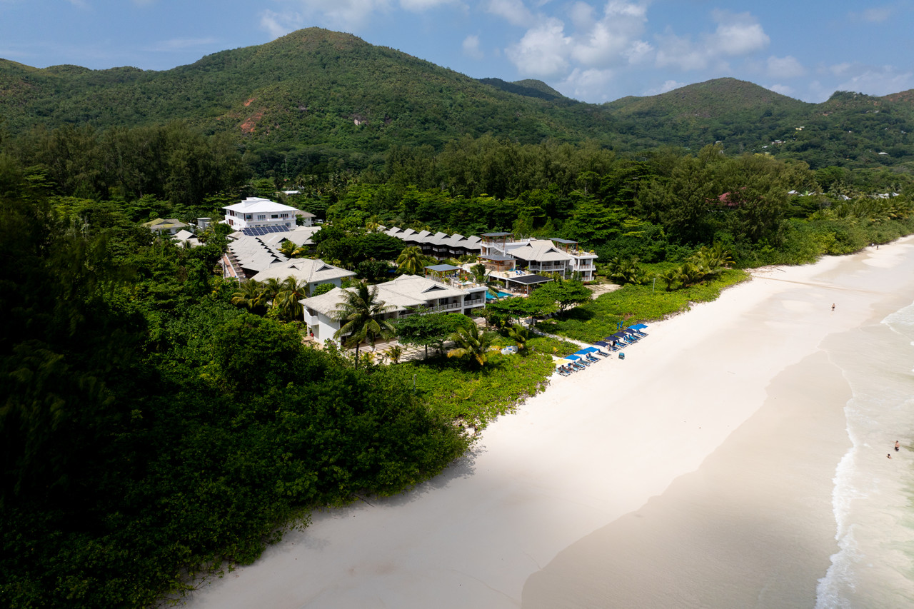 Acajou Beach Resort 68/76