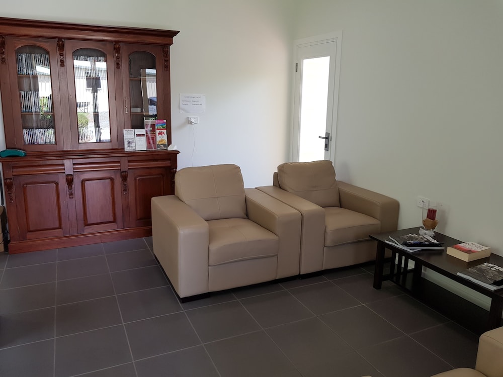 Camelot Boutique Accommodations 29/54