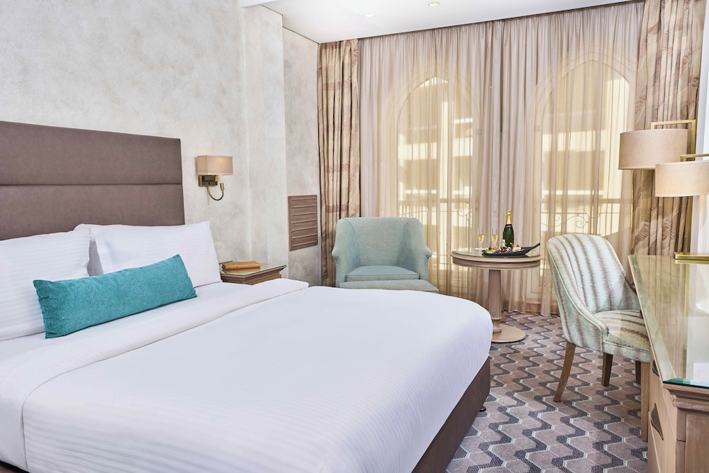 3 Bedrooms, Suite, Twin Beds, 2 King Beds