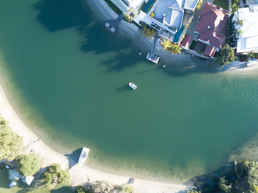 Nomads Noosa Youth Resort 54/60