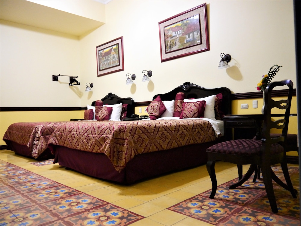 Hotel Casa Santo Tomas 38/58