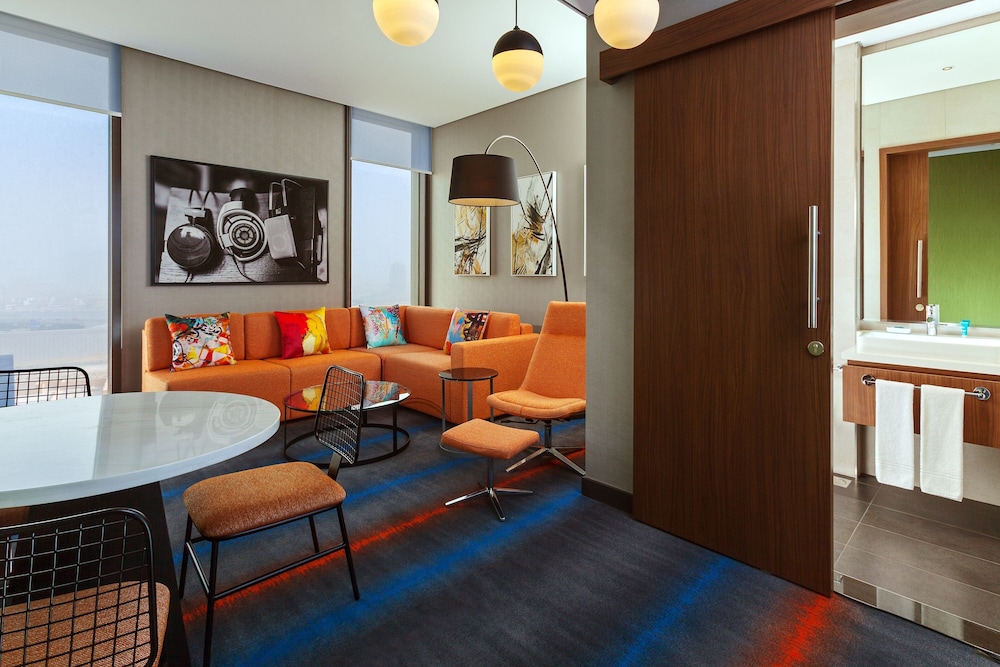 Aloft Dubai South 24/38