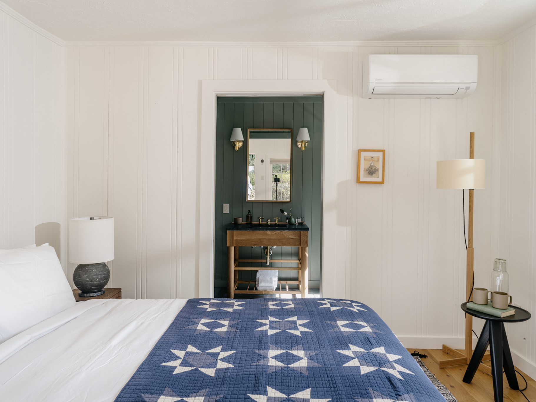 Grove, Cabin, King Bed