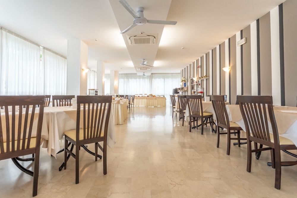 Hotel Cormoran 33/49