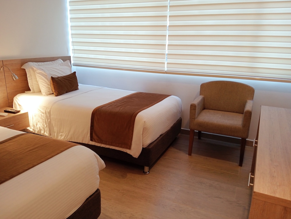 SUPERIOR, TWIN BEDS