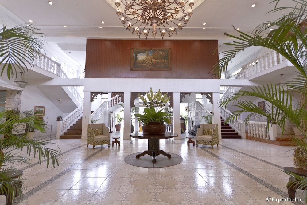 Montebello Hotel, Cebu 10/56