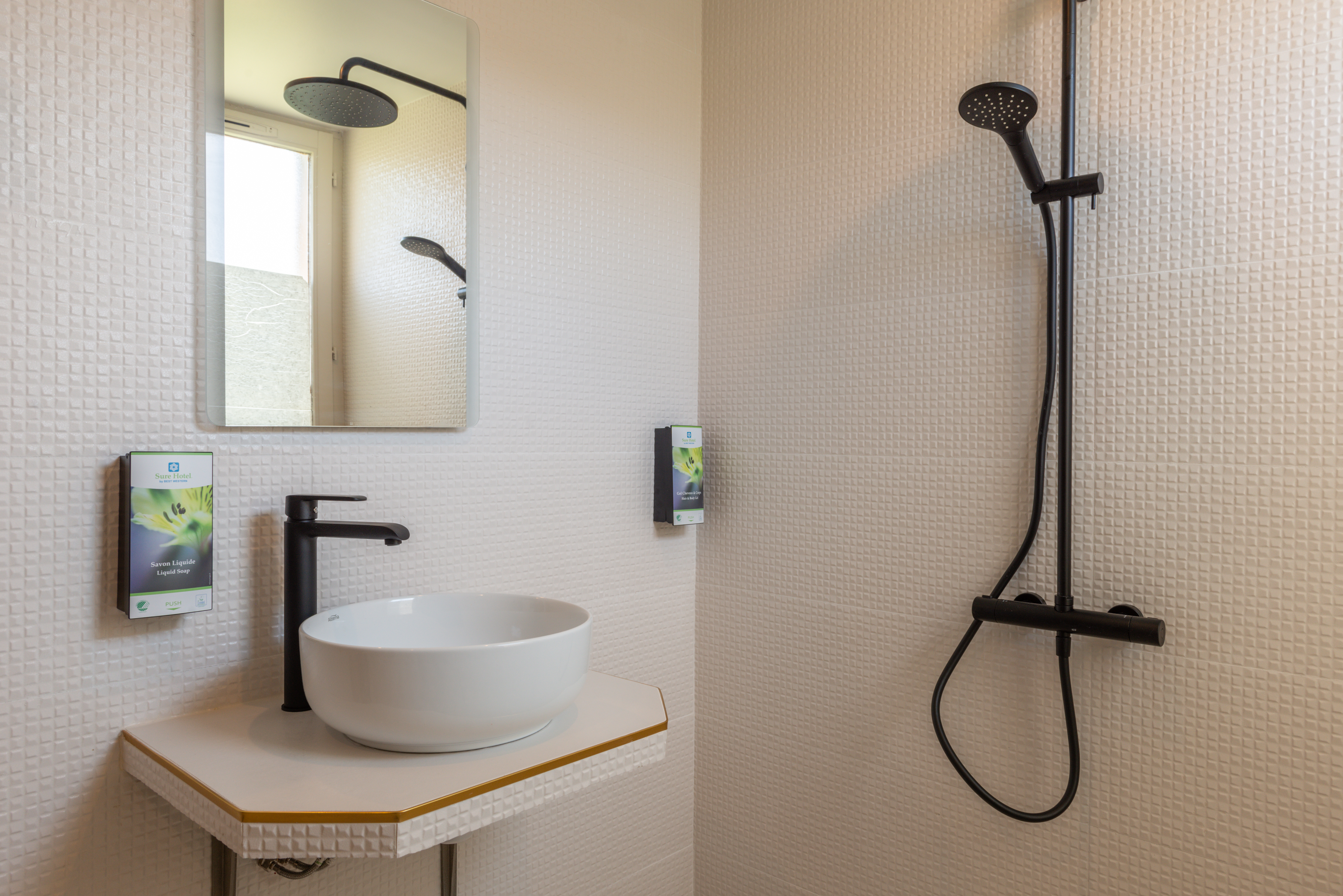 Sure Hotel by Best Western Porte de Dieppe 48/50