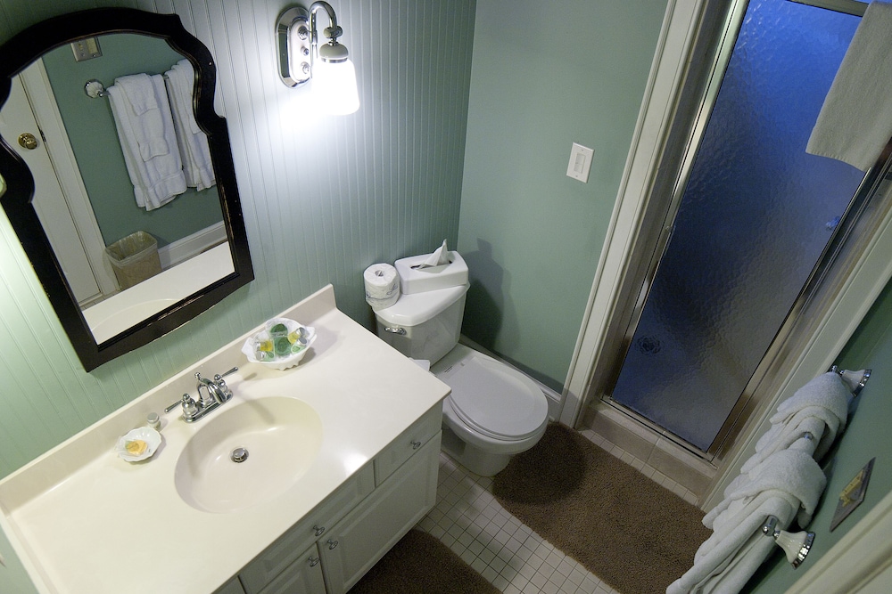 DeSoto Beach Bed & Breakfast 34/40