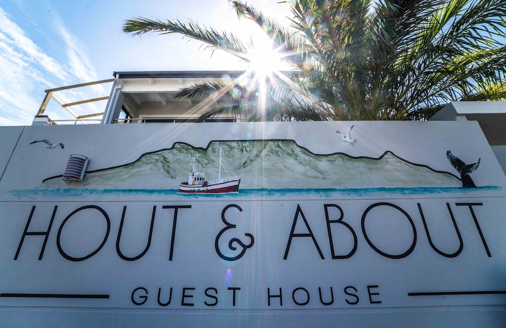 Hout & About Guest House 1/39