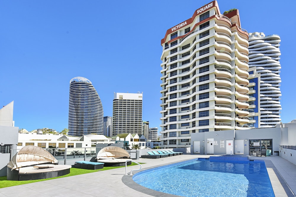 Victoria Square Apartments 24/28