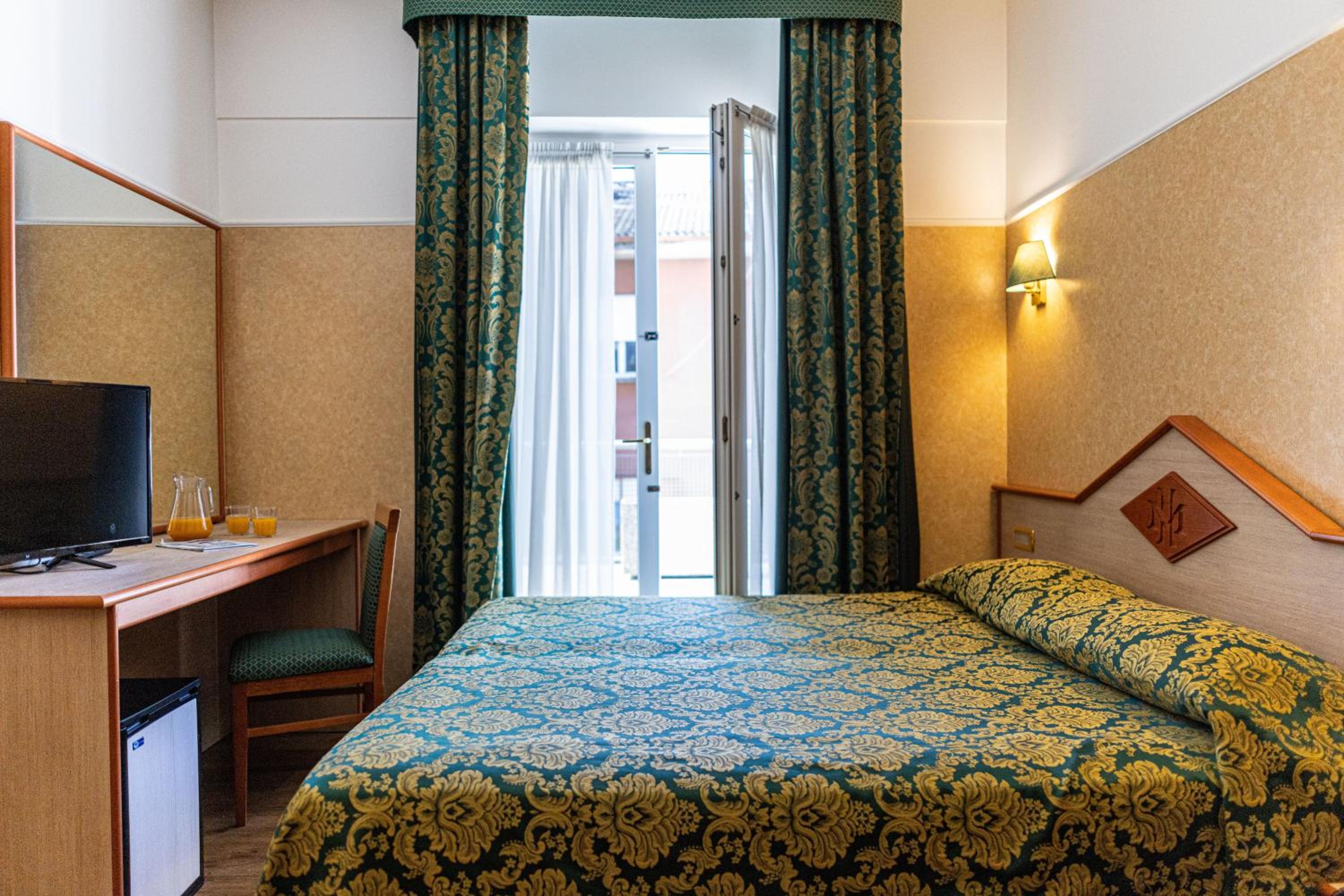 Hotel Mary 21/50