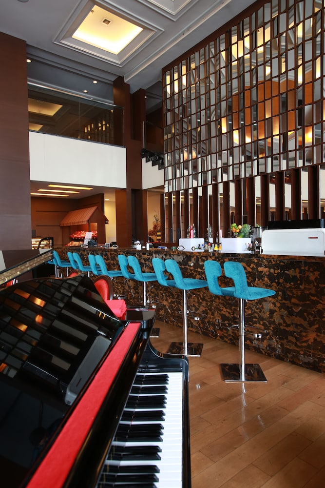 Luxent Hotel 57/67